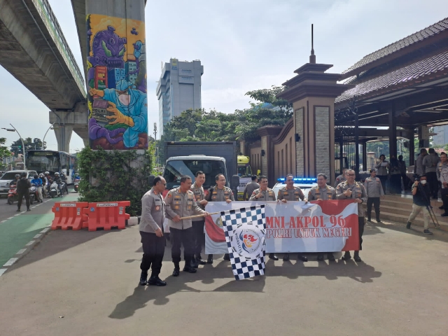 Aksi Bantu Korban Gempa Cianjur, dilakukan oleh Alumni Akpol 1996