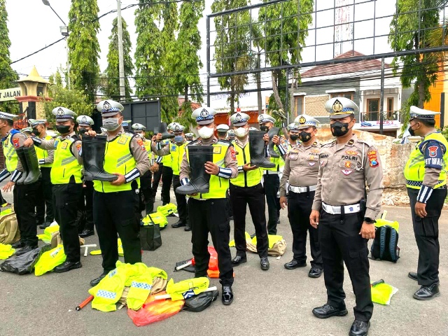 Satlantas Polres Lamongan Gelar Apel Perlengkapan, Siaga Antisipasi Banjir