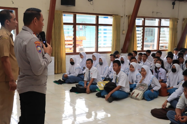 Polrestabes Surabaya Gelar Sosialisasi di Sekolah untuk Mencegah Pengaruh Gangster
