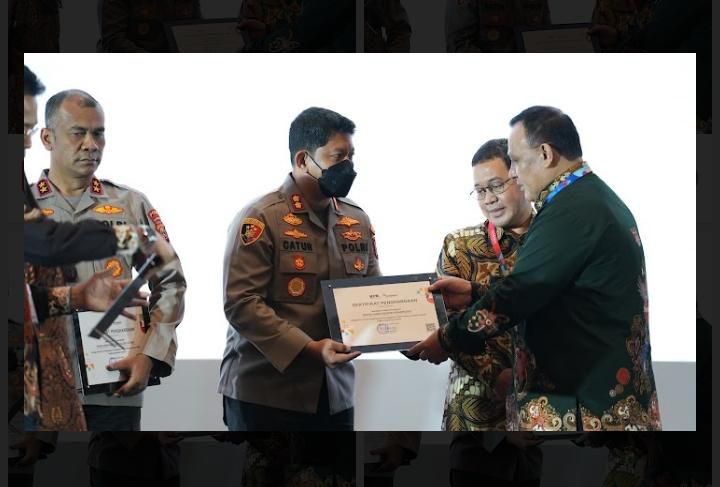 Penghargaan dari KPK – RI Diraih Polres Ponorogo