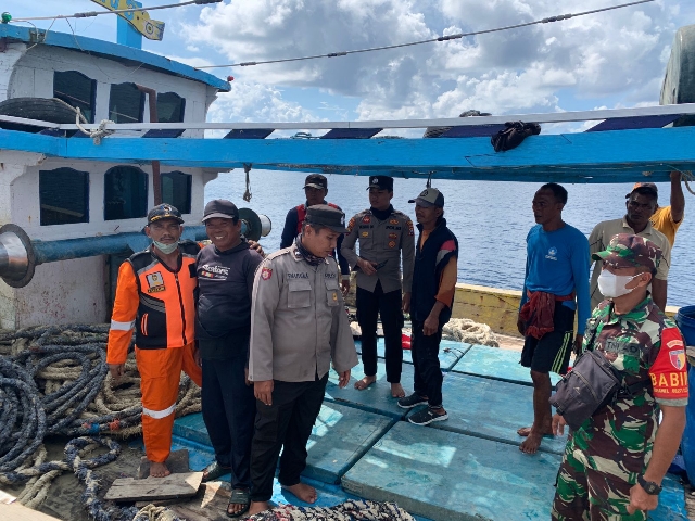 Polres Sumenep Amankan Kapal Nelayan Asal Probolinggo di Laut Masalembu dalam Mengantisipasi Konflik antar Nelayan