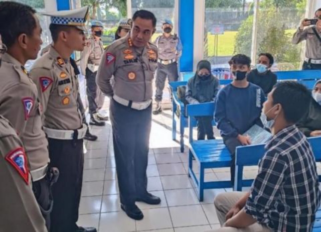 Dirlantas Polda Jatim Inspeksi di Polres Madiun dalam Memastikan Pelayanan SIM Tidak ada Penyimpangan