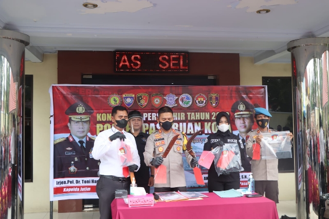 Polres Pasuruan Kota Berhasil Amankan 12 Tersangka Street Crime di Akhir Tahun 2022