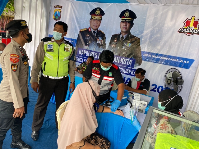 Sediakan Layanan Vaksinasi Presisi di Pos Pam Nataru Polres Pasuruan Kota