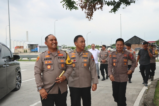 Karo SDM Polda Jatim Cek Pos Pelayanan Ops Lilin Semeru 2022 di Ngawi