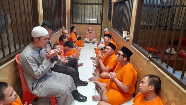 Polisi Santri Polres Kediri Kota Rutin Berikan Tausiah kepada Para Tahanan dalam Membangun Rohani