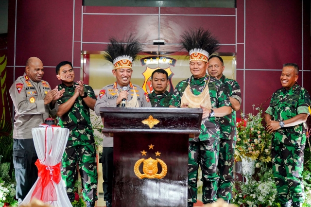 Kapolri: Wujud Sinergitas Makin Kokoh, Panglima TNI dan Staf Resmikan Polda Papua Baru