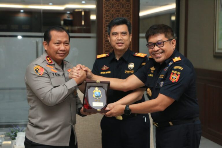 Polda Jatim Jalin Sinergitas bersama Dirjen Bea Cukai Jatim l dan ll
