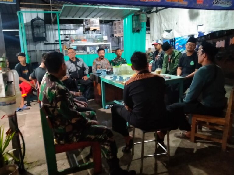 Paguyuban Pencak Silat diajak Ngopi Bareng bersama Anggota Polres Tulungagung