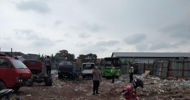 Polsek Tambaksari bersama 3 Pilar Melaksanakan Patroli Rutin Antisipasi Judi Burung Merpati di Jl. Ploso Surabaya