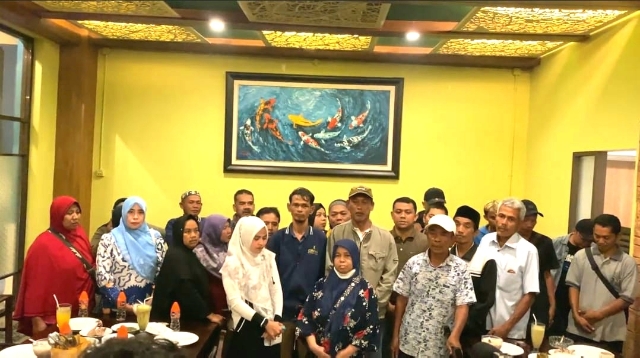 Aksi Kericuhan di Depan Kantor Arema, Ini Sikap Keluarga korban Kanjuruhan