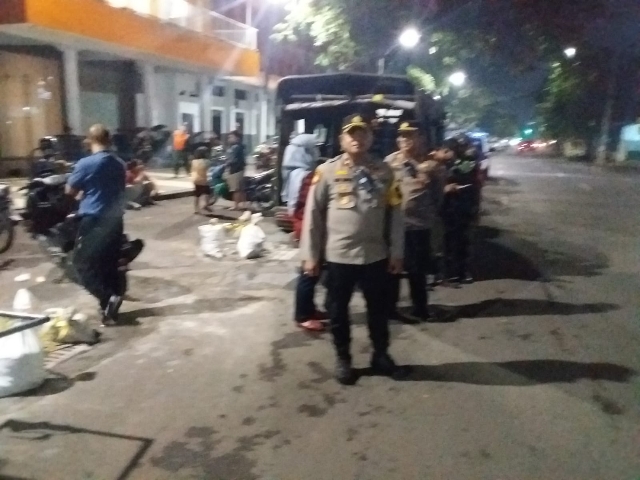 Patroli Antisipasi Kenakalan Remaja dan Tawuran antar Gengster dilakukan secara Rutin oleh Polsek Tambaksari Surabaya