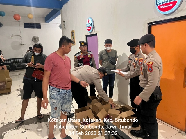 98 Botol Miras Berhasil Diamankan Polres Situbondo dalam Gelar Razia Miras