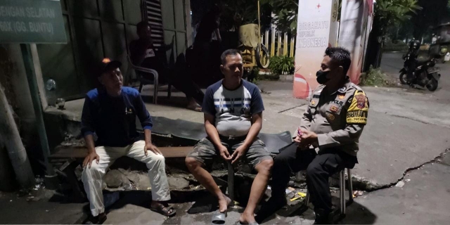 Polsek Tambaksari Melaksanakan Giat Patroli Sambang Warga