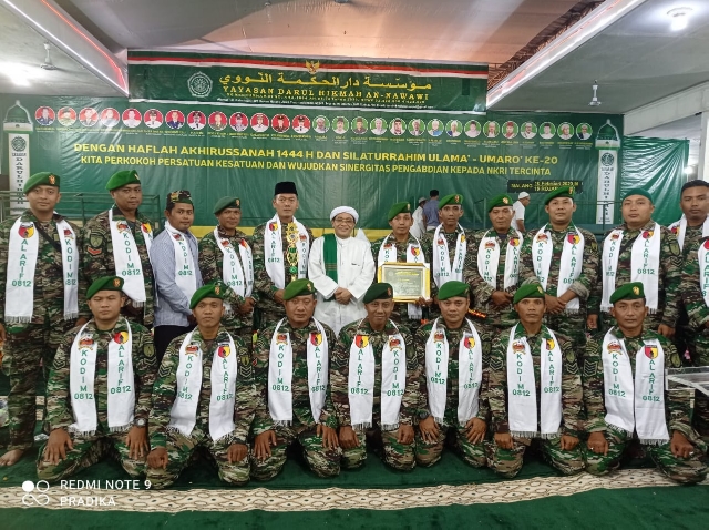 Tim Hadrah Al- Arif Kodim 0812 Raih Juara 3 Festival Sholawat TNI – Polri Se-Jatim
