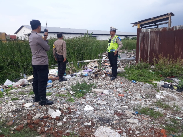 Polsek Tambaksari bersama 3 Pilar Melaksanakan Patroli Rutin Antisipasi Judi Burung Merpati di Ploso Surabaya