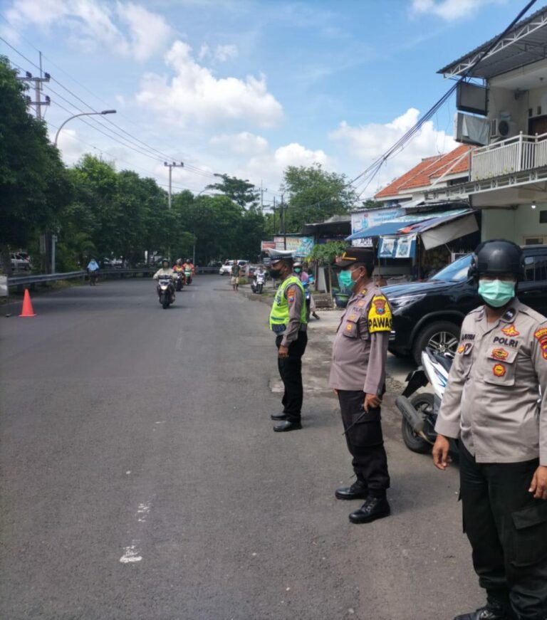 Patroli Rutin Kewilayahan dalam Menjaga Kamtibmas di Wilayah Hukum Polsek Tambaksari Polrestabes Surabaya