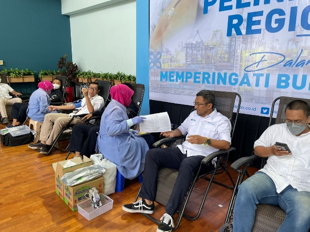 Pelindo Reg 3 Kumpulkan 127 Kantong Darah dalam Rangka Bulan K3 Nasional