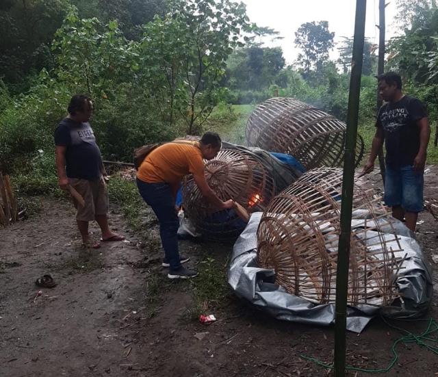 Dua Pelaku Ditangkap Anggota Polres Jombang dalam Penggerebekan Perjudian Sabung Ayam