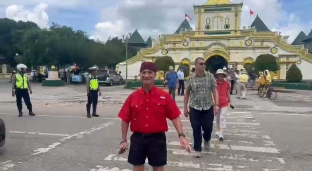 Personel Pengamanan Kunjungan Wisatawan Asal Amerika Serikat di Sumenep diterjunkan Polres Sumenep