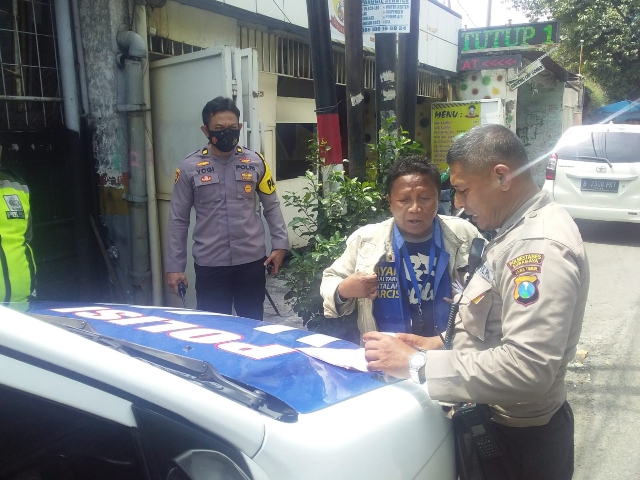 Polsek Tambaksari Polrestabes Surabaya bersama 3 Pilar Melaksanakan Kegiatan Ops Tindak Pidana Ringan (TIPIRING)