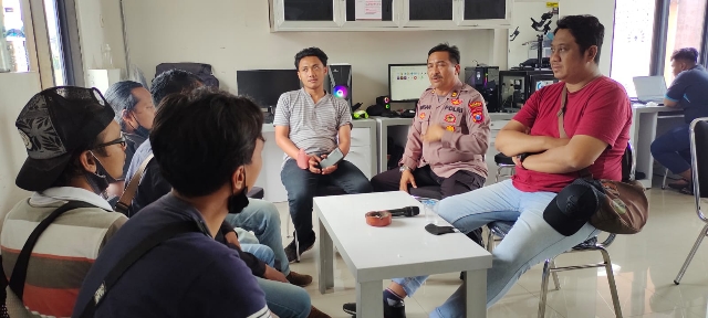 Komplotan Penipu Pinjam Uang Pakai Jaminan Emas Palsu di Jember berhasil Diamankan Polisi