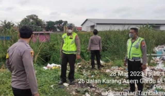 Patroli Rutin antisipasi Judi Burung Merpati oleh Polsek Tambaksari bersama 3 Pilar di Ploso Surabaya