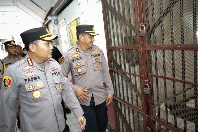 Kunjungan Kapolrestabes Surabaya ke Polsek Bubutan