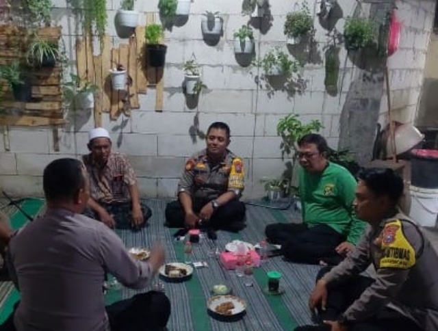 Polsek Tambaksari Polrestabes Surabaya Melaksanakan Giat Sambang Warga di Kelurahan Rangkah