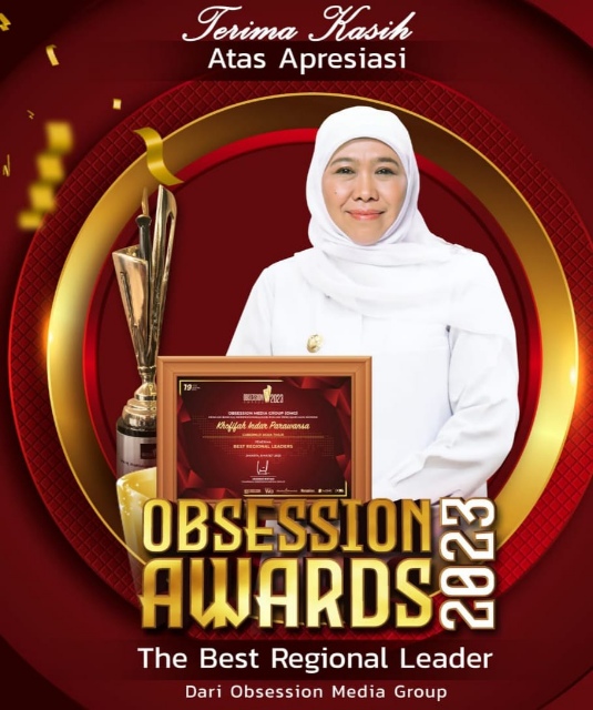 Sukses Pimpin Jatim, Khofifah Terima Penghargaan Best Regional Leader di OMG Award 2023