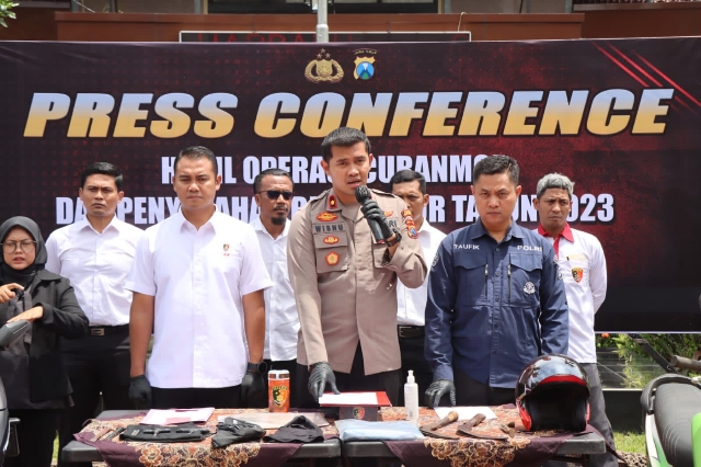 Berhasil Ungkap 45 Kasus Curanmor, Polres Malang Kembalikan Motor Kepada Pemiliknya