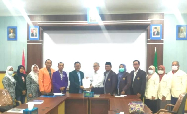 OPK Lamongan Tolak RUU Kesehatan Omnibus Law, Serahkan Nota Protes ke Zainudin Maliki