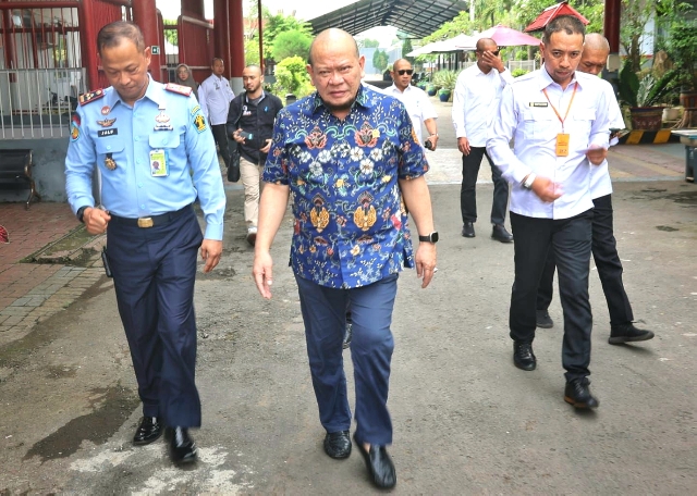 Ketua DPD RI Tinjau Lapas Kelas I Surabaya, Pastikan Keamanan Sipir dan Warga Binaan