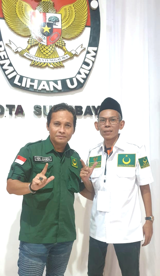 PBB Kota Surabaya Daftarkan 50 Bacaleg Diantar 300 Relawan