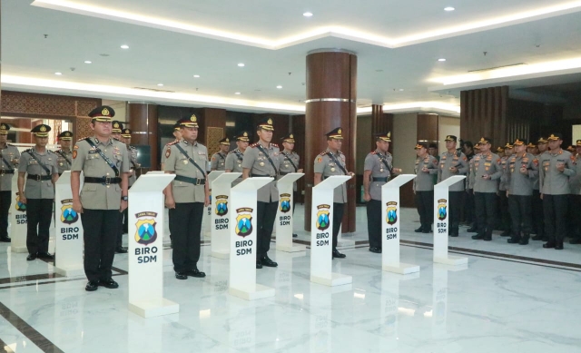 Serah Terima Jabatan Kapolres Jajaran Polda Jatim dipimpin Langsung oleh Kapolda Jatim