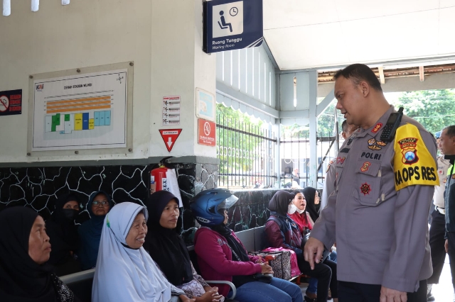 Patroli Dialogis Ajak Masyarakat Jaga Kamtibmas dipimpin Kapolres Blitar 