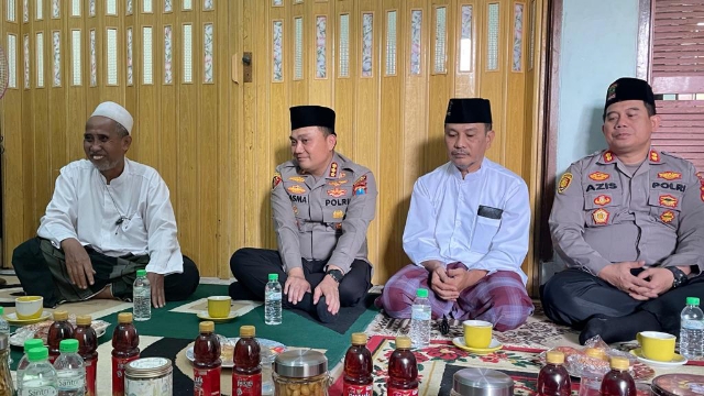 Kapolrestabes Surabaya Kunjungi Ponpes Jalin Silaturahmi Untuk Sinergitas Jaga Kamtibmas