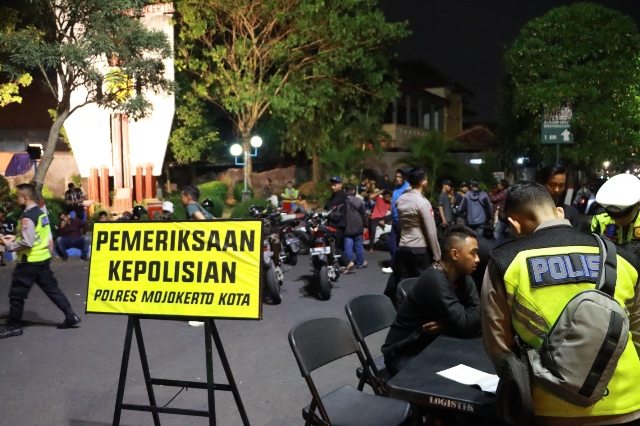 Polresta Mojokerto Periksa 9 Pemuda Diduga Gerombolan Pesilat Yang Berkonvoi