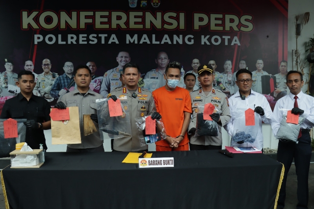 Tersangka Kasus Pembunuhan di Jembatan Araya Kota Malang berhasil Diamankan Polisi saat Ungkap Kasus