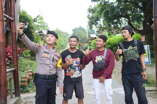“Tiada Hari Tanpa Teman Baru” Polres Blitar Membangun Sinergitas bersama Masyarakat