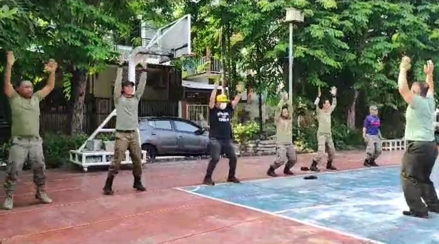 Babinsa Koramil 0830/04 Bubutan Berikan Pembinaan dalam Pemeliharaan Kemampuan Satpol PP