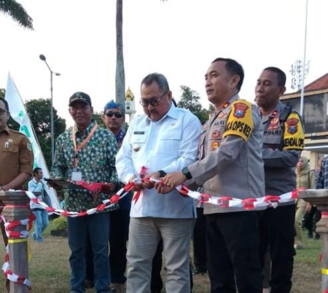 Bangkitkan Ekonomi Masyarakat Dengan Gelar Kontes Bonsai di HUT Bhayangkara ke -77 bersama Polres Bondowoso
