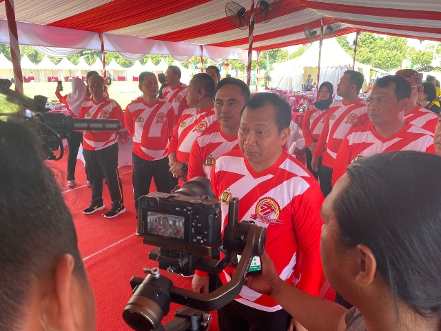 Polda Jatim Gelar Fun Walk Fun Run dalam Merayakan HUT Bhayangkara ke-77 bersama Masyarakat