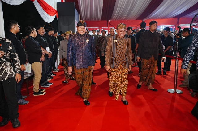 Kapolri: Sinergisitas TNI-Polri, dan Rakyat Makin Kuat, saat Menggelar Wayang Kulit Lakon Wahyu Cakraningrat