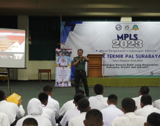 Tanamkan Rasa Cinta Tanah Air, Wadanramil Semampir Berikan Materi Wawasan Kebangsaan