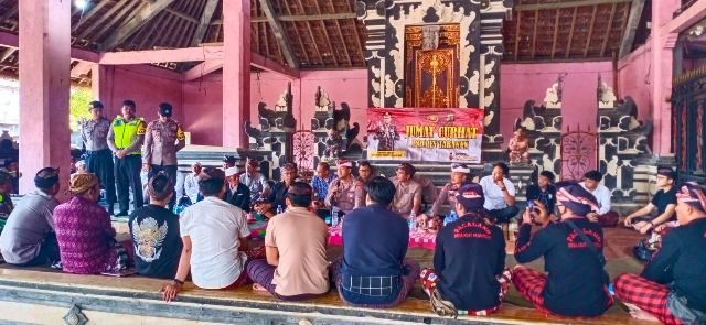 Kapolres Tabanan Temui Tokoh Masyarakat Desa Padangan Dalam Acara Jum’at Curhat