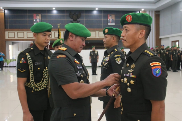 Pangdam XII/Tpr Pimpin Sertijab Aslog, Kakesdam dan Kasansidam
