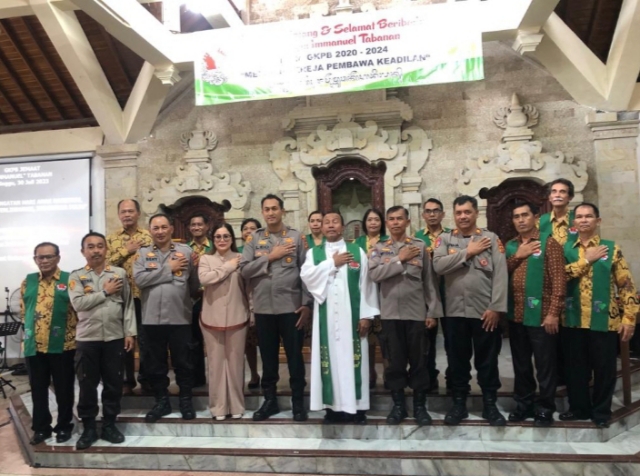 Kapolres Tabanan Sampaikan Pesan Kamtibmas Dalam Program Minggu Kasih Polres Tabanan