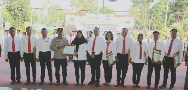 Polres Jombang Terima Penghargaan darI TRC PPAI, Karena Ungkap Kasus Ini