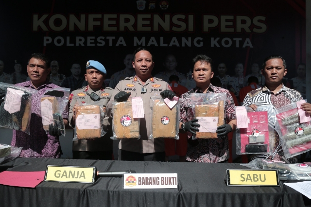 Polresta Malang Kota Kembali Berhasil Gagalkan Peredaran Narkoba Lima Tersangka Diamankan